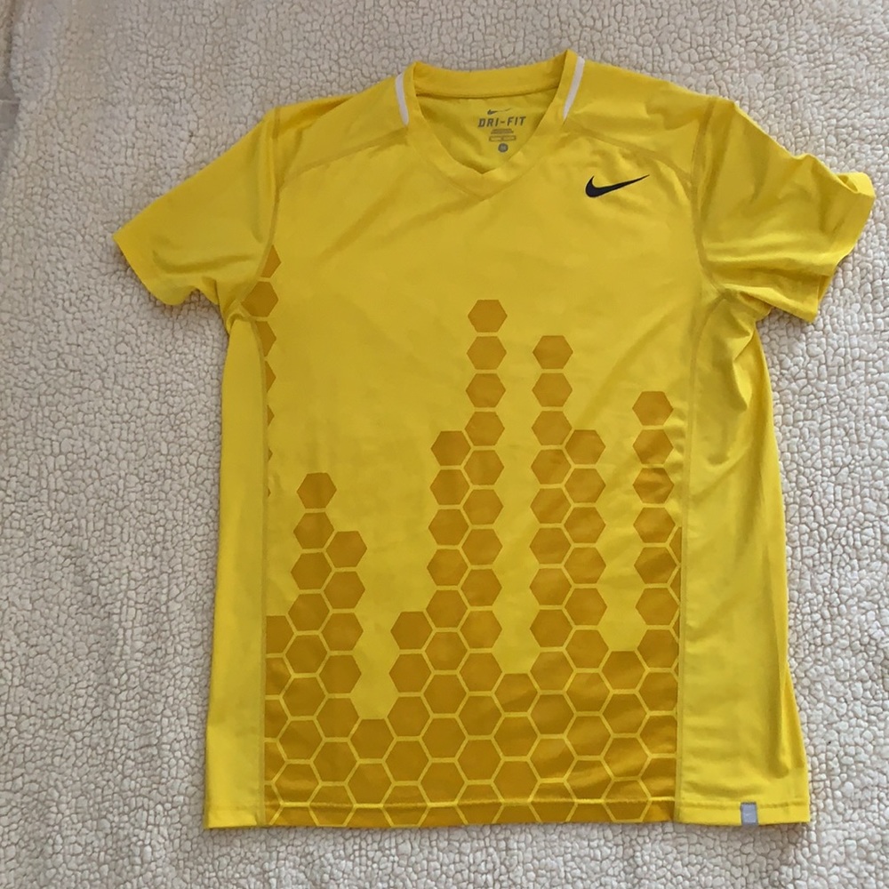 Nike (3) shirts / Men's Shirt / Size: M - Picture 3 of 6